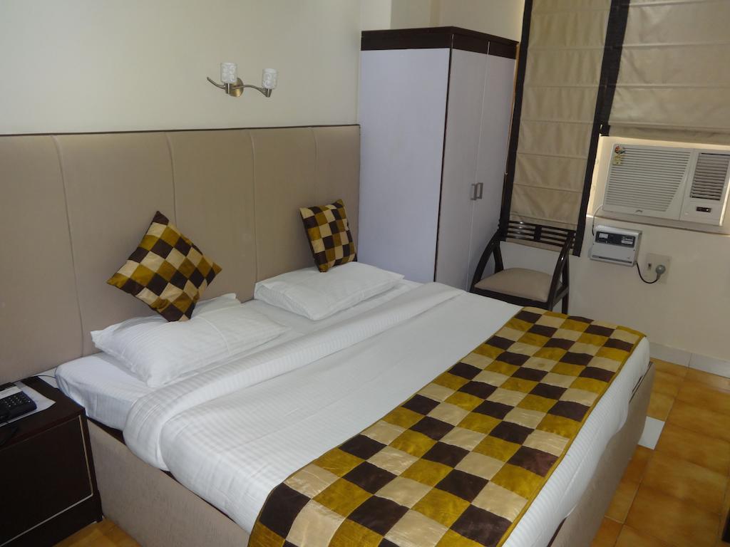 Hotel Grace Нью-Дели Номер фото
